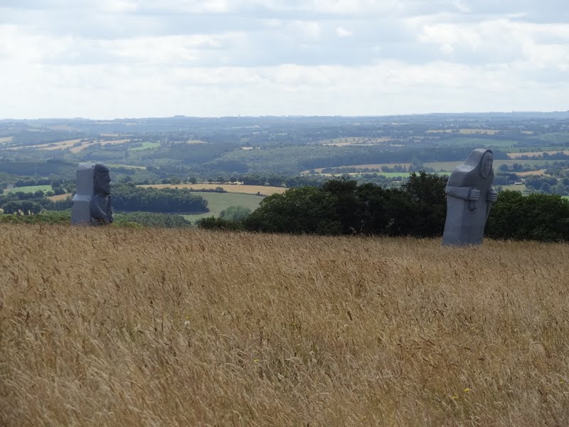 2099-2015-07-05-la-vallee-des-saints-043