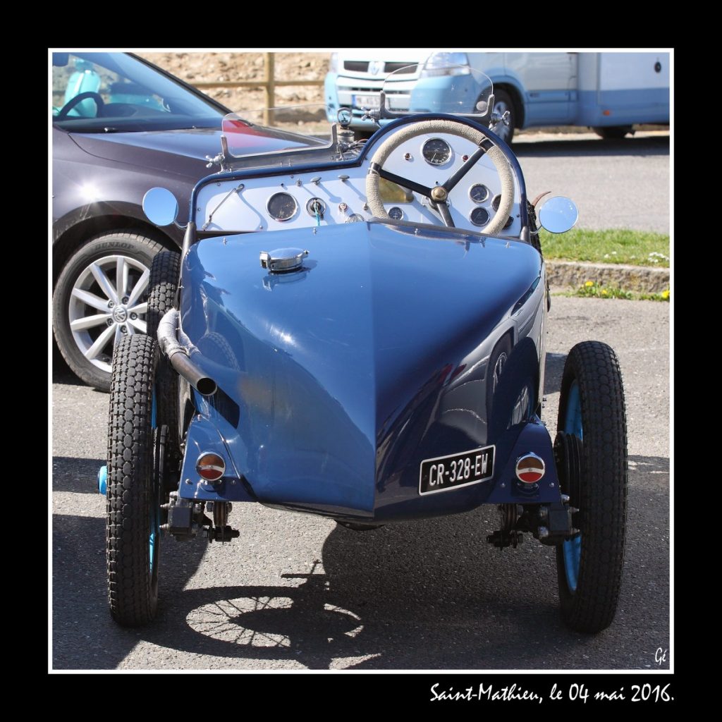 2748-20160504_16514_vehicule_ancien_saint_mathieu_1200px